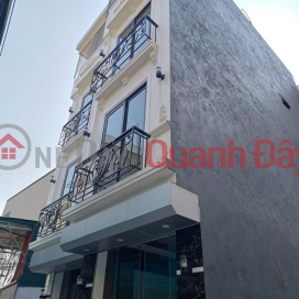 BEAUTIFUL HOUSE NEAR FINANCE ACADEMY - 46M2 - 5 FLOORS - PRICE 8.8 BILLION VND - CAR ACCESSIBLE ALLEY - SUITABLE FOR BUSINESS _0