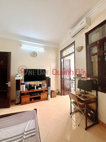 đ 14.1 Billion | Nguyen Phuc Lai, near the lake, investment center, close to the street, beautiful view from every angle