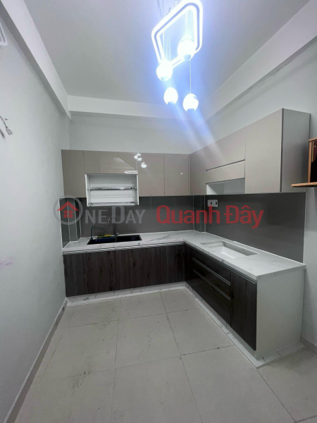 Property Search Vietnam | OneDay | Residential, Rental Listings | 100M2 FLOOR ONLY 17 MILLION\\/MONTH - LE VAN SU - Ward 13 - District 3 - 4 BRs READY WITH AIR CONDITIONER