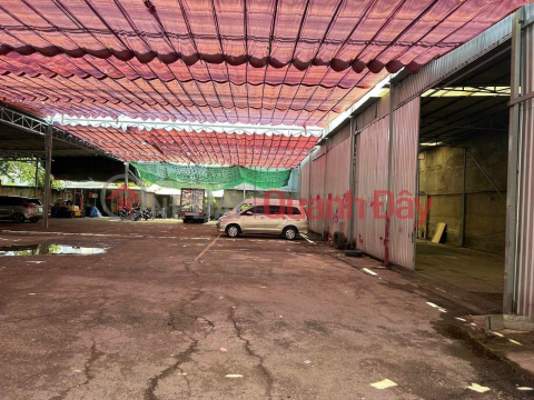 Warehouse for rent in front of Huynh Tan Phat, 200m2, price 20 million VND _0