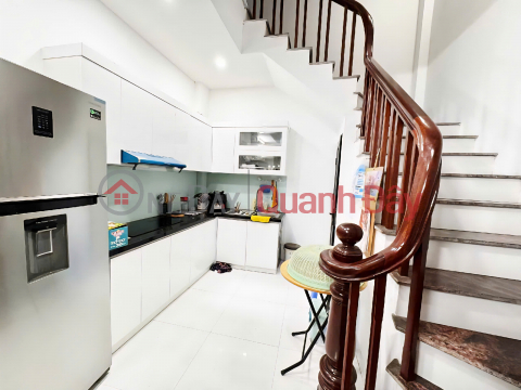 Rare beautiful house in Hoang Hoa Tham, alley near the street, car parking at the gate, 42m² x 5 floors, more than 10 billion _0