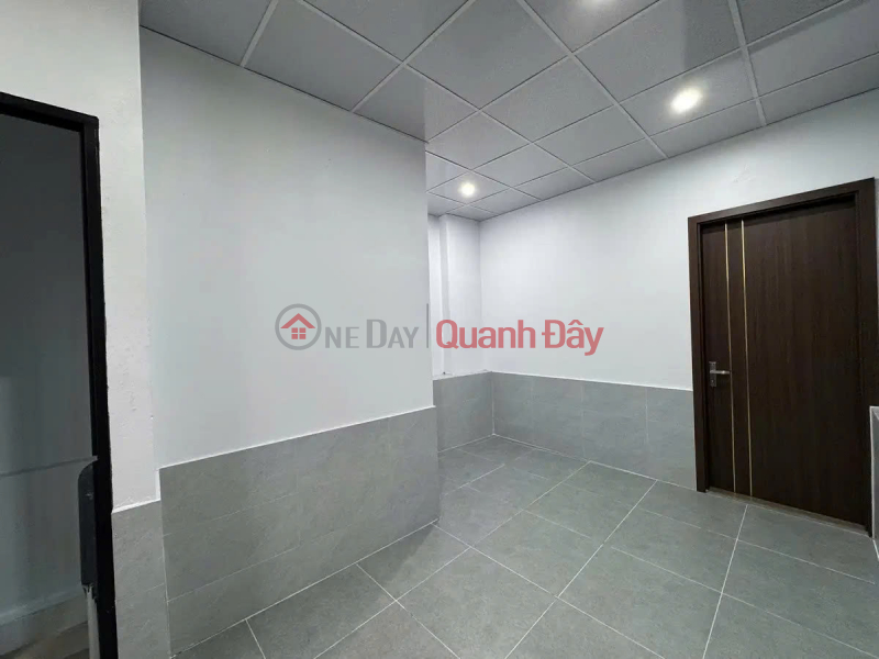 đ 7.8 Billion, Newly built house for sale, fully furnished, car access, 30m2 x 5 floors, 7.xx billion VND, Long Bien, Hanoi.