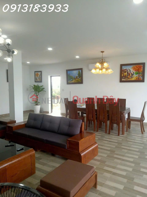 For just over 4 billion, you can own a 2000m² villa and garden in the coastal tourist city of Phan Thiet. _0