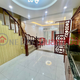 House for sale Vuong Thua Vu - Thanh Xuan, area 38m2, 4 floors, nice area, price 6.9 billion _0