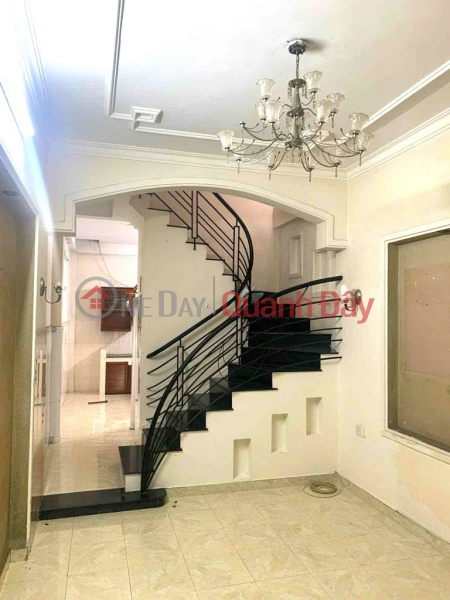 Hoang Van Thu street house, 4x11m, 3 bedrooms, with air conditioning Vietnam Rental | đ 15 Million/ month