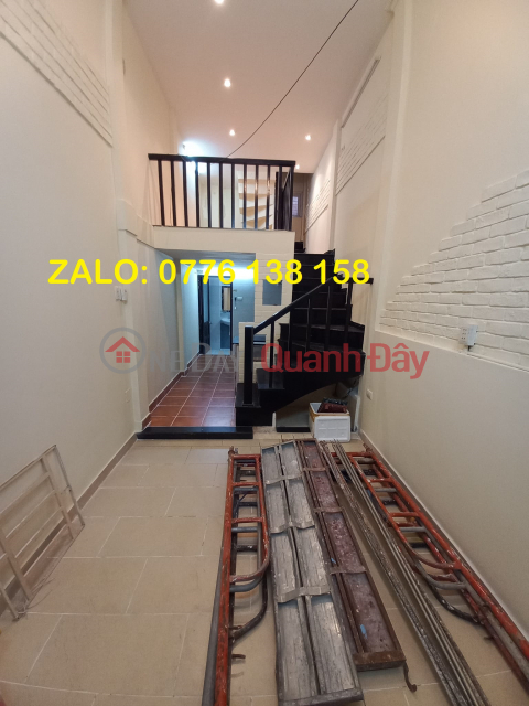 Whole house for rent 3 floors Cach Mang Thang Tam District 10 – Rent 12 million\/month 3PN 3WC with surrounding utilities _0