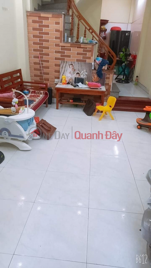 Ô tô đỗ cửa, mặt ngõ thông, nông, thẳng, 40m2, 4 tầng 5 ngủ chỉ 3,2 tỷ Cầu Bươu, Cầu Tó, Thanh Trì _0