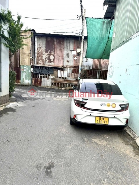 House for sale in Car Alley, Truong Chinh, Tan Phu District, 60m², 4.8 billion. _0