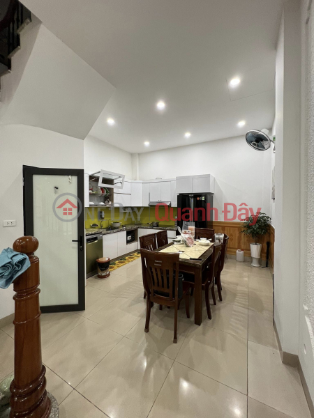 SIÊU HIẾM! NHÀ ĐẸP Ở NGAY- NGÕ THÔNG- HOÀNG NGÂN, THANH XUÂN -- 5M RA OTO -GẦN HỒ, TRƯỜNG, CHỢ, Việt Nam, Bán | đ 6,5 tỷ