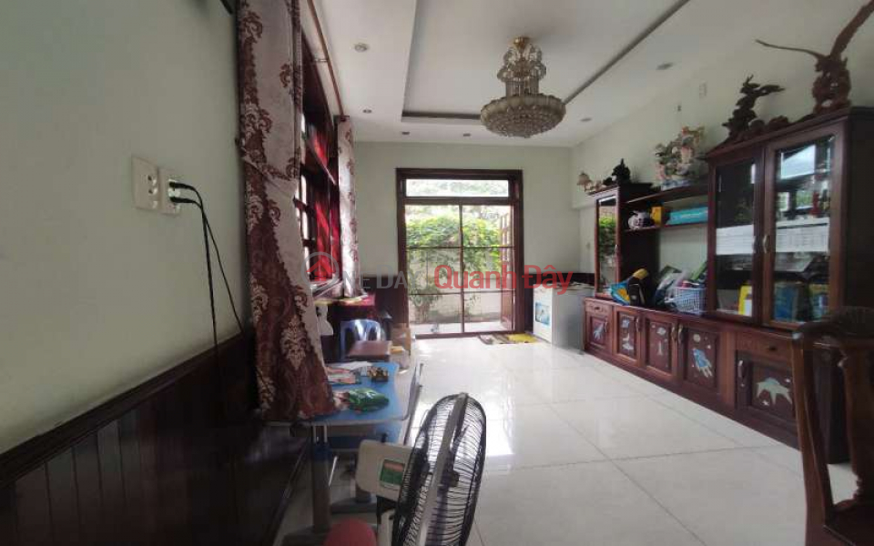 Villa for rent near Tran Nao, Saigon River frontage, District 2, Vietnam, Rental đ 65 Million/ month