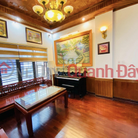 75m Front 5m House 2 Airy Lot Car Parking Day and Night Tran Quoc Hoan Cau Giay Street. Residential and Rented House _0