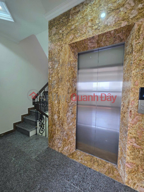 HOT! Land plot in Cau Dien, sidewalk access, car access, elevator, suitable for business, area: 55m2 x 6 floors, frontage: 4m, 12.9 billion VND. _0