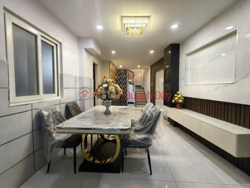 URGENTLY LEAVING NGUYEN TRI PHUONG HOUSE IN DISTRICT 10 - Corner, 2-Front Street - 3M Alley - ABOVE 5 FLOORS Sales Listings