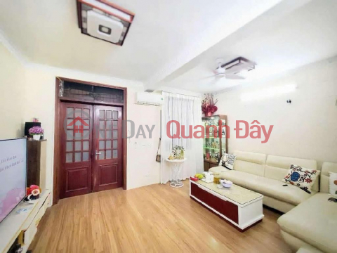 318 De La Thanh 40m 4 floors only 7.7 billion, near school, market, full amenities _0