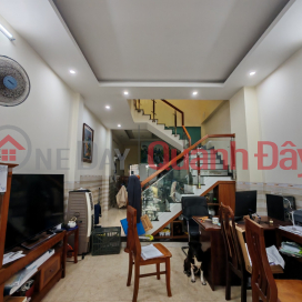 URGENT SALE - 3-STOREY HOUSE WITH SOLID STRIP FOUNDATION, OWNER'S ARCHITECT BUILDING WITH HEART AND DEVOTION! _0