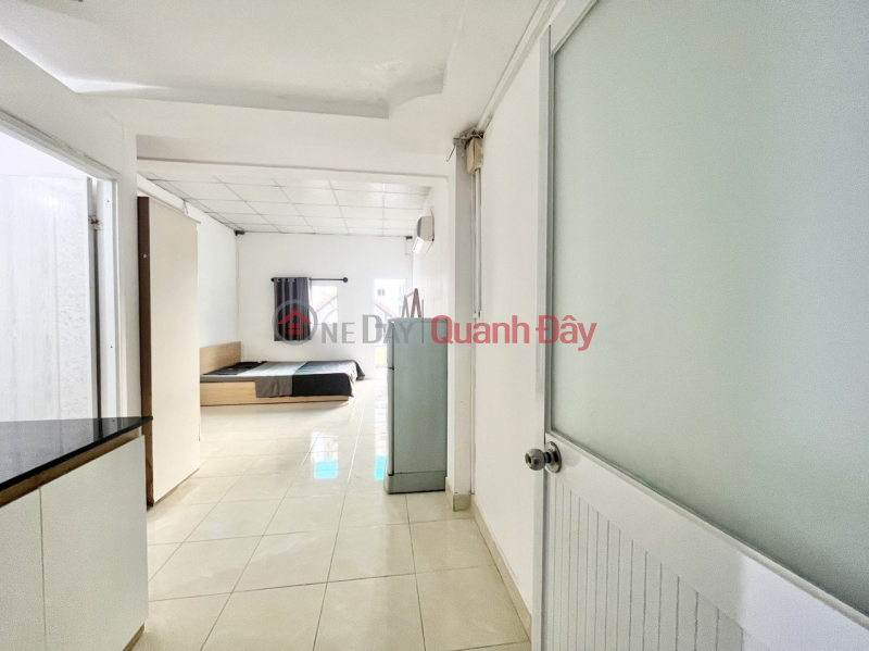 Room for rent in District 3, price 6 million - large balcony - near Bac Hai Vietnam Rental đ 5.8 Million/ month