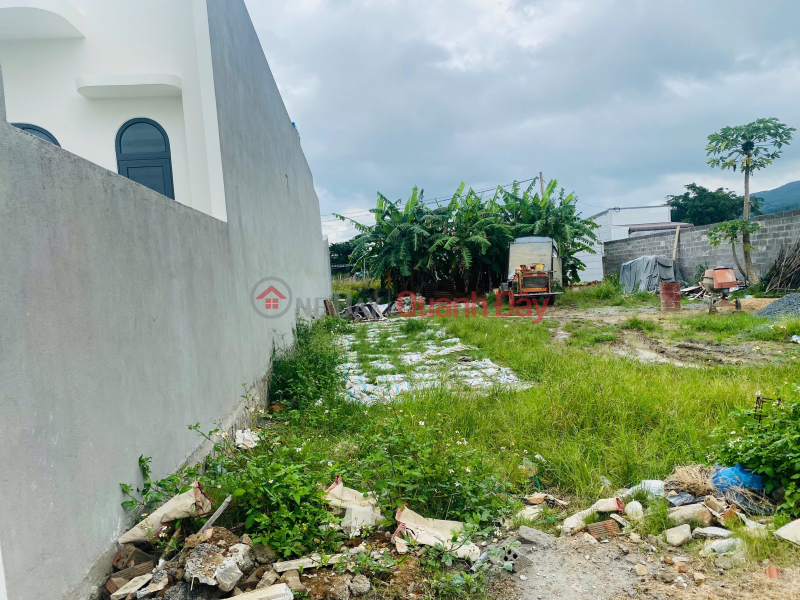 đ 1.68 Billion Selling 162m2 of land with two street frontages in Phu Thinh, Phu Hoi, Duc Trong, Lam Dong. Price: 1.68 billion VND.