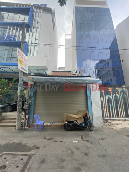 URGENT SALE HOUSE FOR PAM DINH TOAI STREET, DISTRICT 3, RENTAL CONTRACT AVAILABLE. NEAR CMT8 AND NGUYEN THONG ROAD Sales Listings