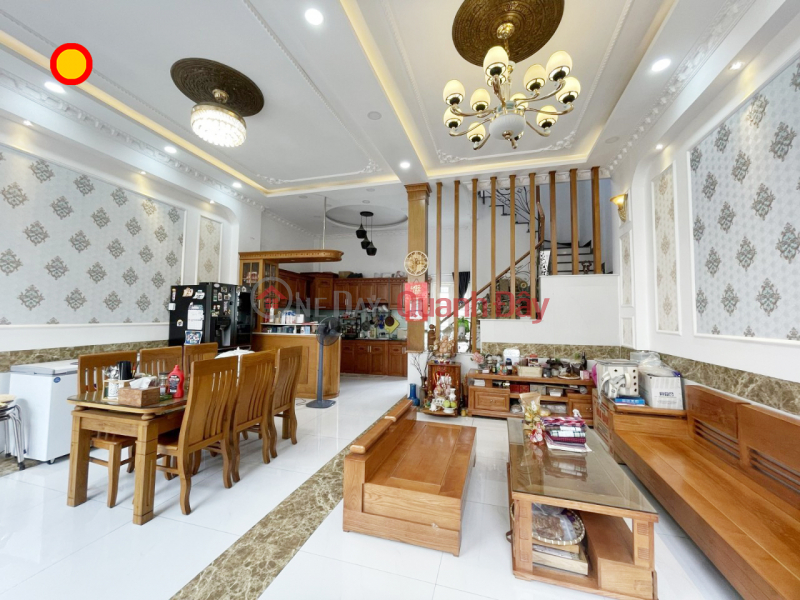 House for sale on Linh Dong street, Thu Duc, 4 floors, 4 bedrooms, 6.5m wide, car sleeping in the house, Price 7.3 billion. Sales Listings