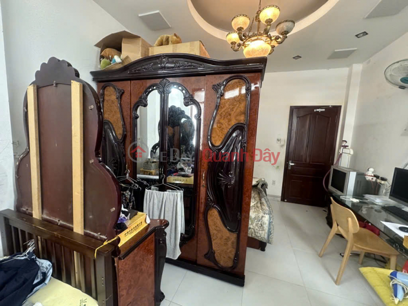  | Please Select, Residential Sales Listings đ 5.2 Billion