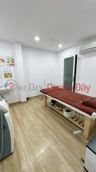 TOP BUSINESS FRONTAGE - BAC HAI AREA - TAN BINH - VERY NICE WIDTH NEARLY 7M - AREA NEARLY 100 SQM - 3 REINFORCED FLOORS - 10 BEDROOMS -, Vietnam Sales | đ 18.6 Billion