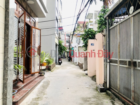 SUPER BEAUTIFUL 4-STORY HOUSE IN VU XUAN THIEU - CENTRAL AREA - CORNER - NEAR CONDITIONING LAKE _0