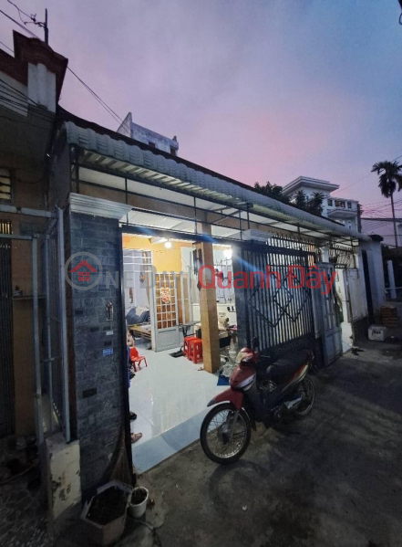 Selling Social House on Thai Thi Ke Street, Ba Diem, Hoc Mon, 110m2, price 4 billion 450 TL. Sales Listings