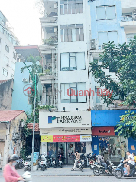 Owner rents out house on Hue street, Hai Ba Trung, 90m² x 3 floors, 5.5m frontage Rental Listings