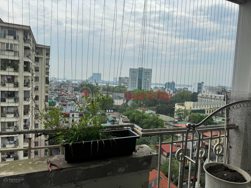 đ 6.05 Billion | The owner is selling a 3-bedroom apartment at No. 6 Doi Nhan.