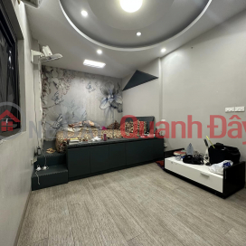 55m Front 7m Price 5.9 Billion. Corner Lot Elevator Square Window. Owner Goodwill Sell Nahf Hao Nam Dong Da. _0