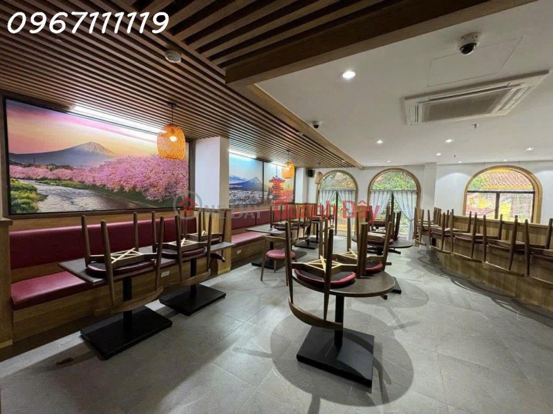 đ 33 Million/ month Business premises for rent Ton Duc Thang, Dong Da, 120m2, 6m frontage, 33 million\\/month