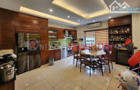 BÁN NHÀ LẠC LONG QUÂN, PHÂN LÔ, ÔTÔ TRÁNH, KINH DOANH, 2 THOÁNG, 70M2 GIÁ 23 TỶ 950 _0