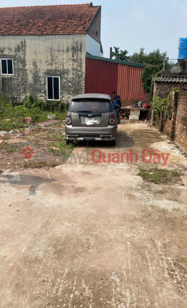 Land for sale in Thang Loi commune, 100m frontage, 5.2m wide, expanding to the back, car road to the land, price less than 1.4 billion Sales Listings