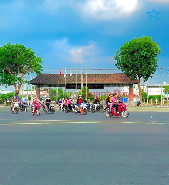 Bank-suffocated owner needs to sell Chon Thanh land plot at cheap price