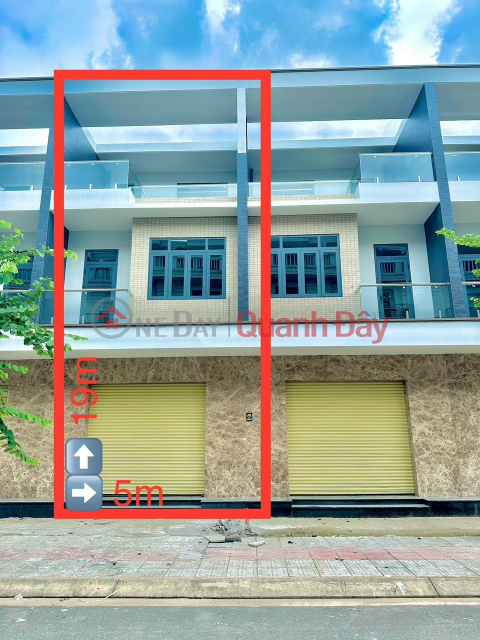 Selling a shophouse at Buu Long Residential Area, main axis E6, super cheap, only 6 billion _0