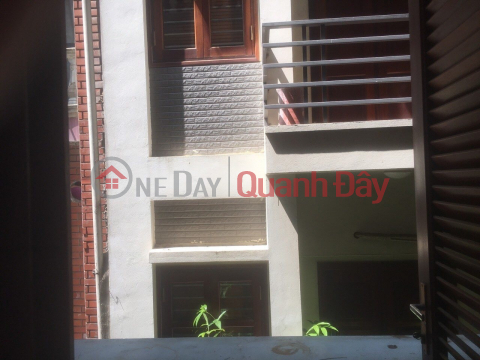 NEED TO FIND TENANT TO RENT THE ENTIRE TOWNHOUSE PHAN DINH PHUNG, BA DINH, BA DINH DISTRICT. 70m, 4 floors, 4 bedrooms _0