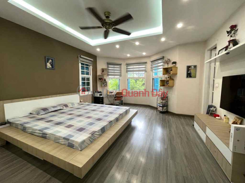 đ 62 tỷ | biệt thự sân vườn Ngọc Thụy, 430m x 4 tầng, mặt tiền 11m, ôtô tránh, full thổ cư