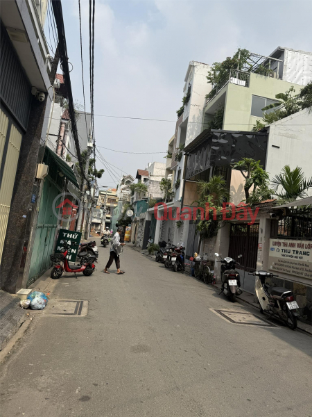 đ 9 tỷ **Bán nhà HXH Cách Mạng Tháng 8, phường 5 Tân Bình; 4x15m - 3 tầng