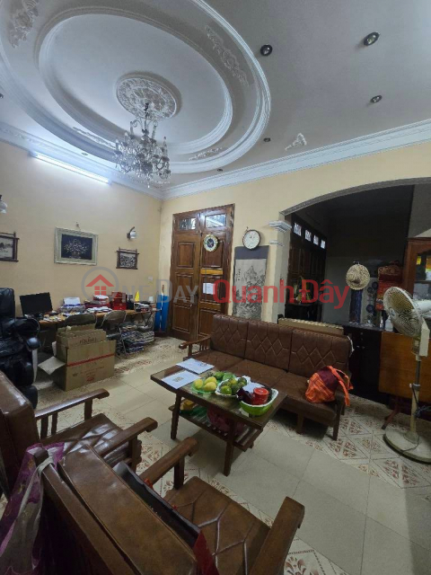 bán nahf Nguyễn Ngọc Vũ 94m 4 tầng chỉ 21 tỷ, sổ đỏ nở hậu _0