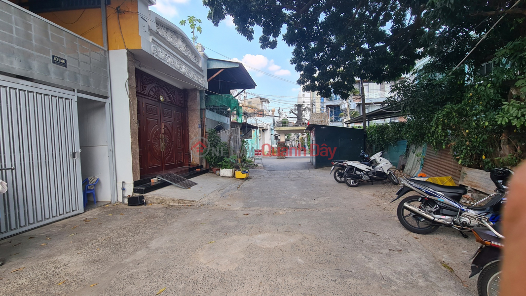 LARGE alley-front house, convenient for 56m² - CAR PARKING IN THE HOUSE, ONLY 4 BILLION. Vietnam | Sales | đ 4.3 Billion