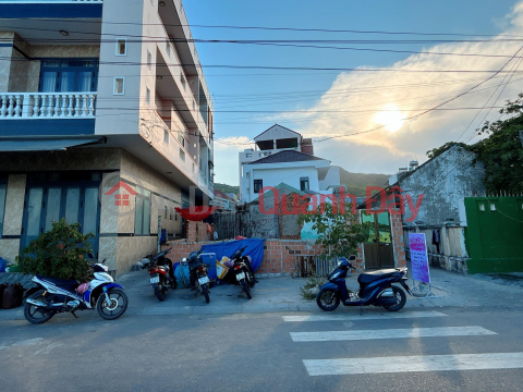 WIEEU SEA FRONTAGE WITH IDEAL VIEW FOR BUSINESS _0