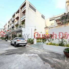 90m² house with garden, located on Huynh Tan Phat alley, ground floor bedroom, just over 5 billion VND. _0