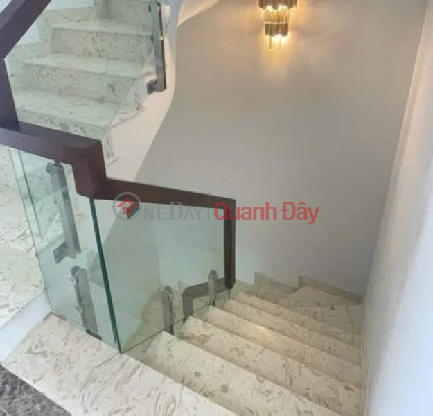 đ 8,5 tỷ, BÁN NHÀ PHÂN LÔ PHÙNG HƯNG – Ô TÔ VÀO NHÀ – CÓ THANG MÁY – SỔ ĐỎ CHÍNH CHỦ