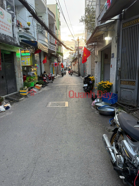 Two-story house in Tan Binh - 29.04m2, priced at only 3.1 billion VND, with permanent ownership certificate, convenient location near the city center. _0