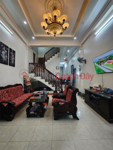 The owner needs to sell a 90m2 house with 4 floors at 191 Giap Bat, Kim Dong street Sales Listings