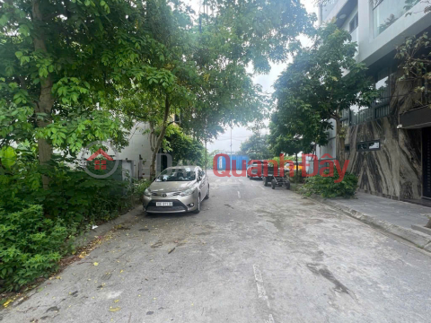 PHÂN LÔ Ô TÔ TRÁNH - Ô TÔ CHẠY VÒNG QUANH - VỈA HÈ-HƠN 5 TỶ. _0