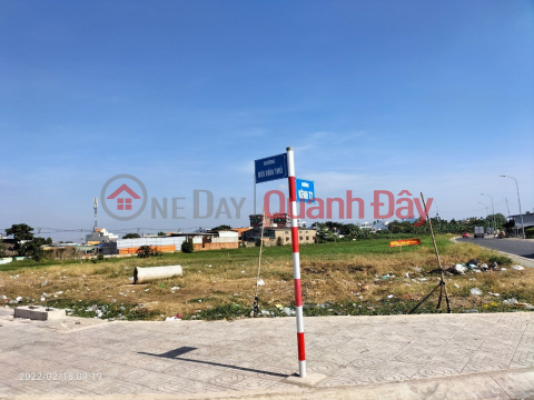 Selling corner land with 2 beautiful frontages to build an apartment - Phan Van Doi - Phan Van Hon - Hoc Mon area _0