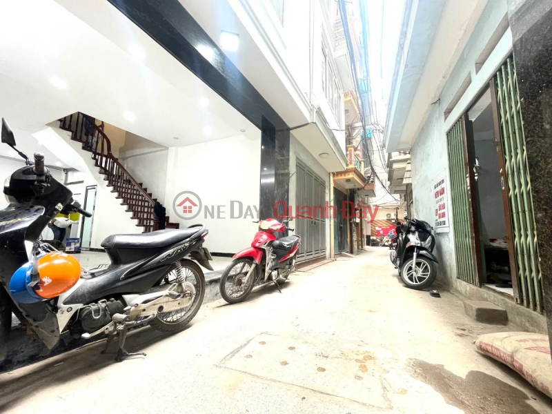 đ 9,9 tỷ BÁN NHÀ: Hoa Bằng .DT: 48m2 - 5 tầng - MT 4.9m - 9.9 tỷ.