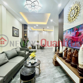 House for sale, car parking lane, near markets, universities, high intellectuals in the center of Thanh Xuan District _0