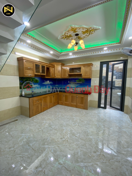 House for sale with 5 floors, 5 bedrooms, 8m alley, Huong Lo 2, price 6 billion VND, Vietnam | Sales đ 6 Billion
